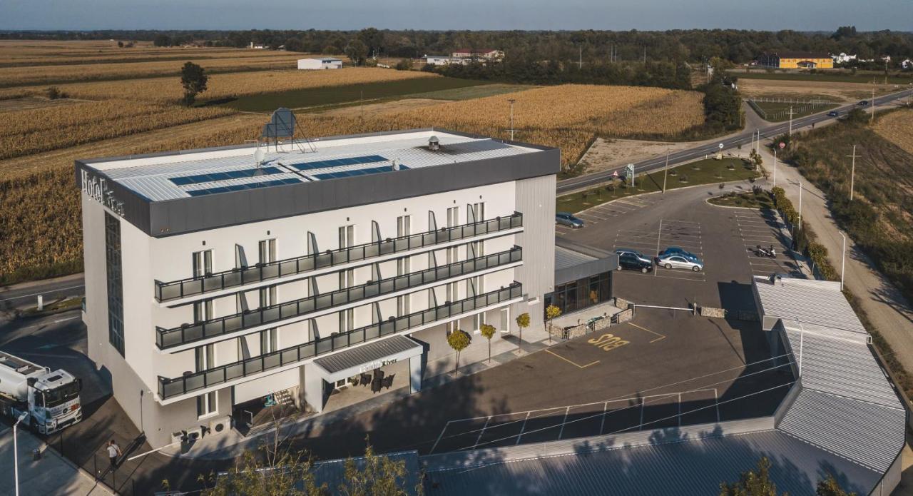 Hotel River Μπιέλινα Εξωτερικό φωτογραφία