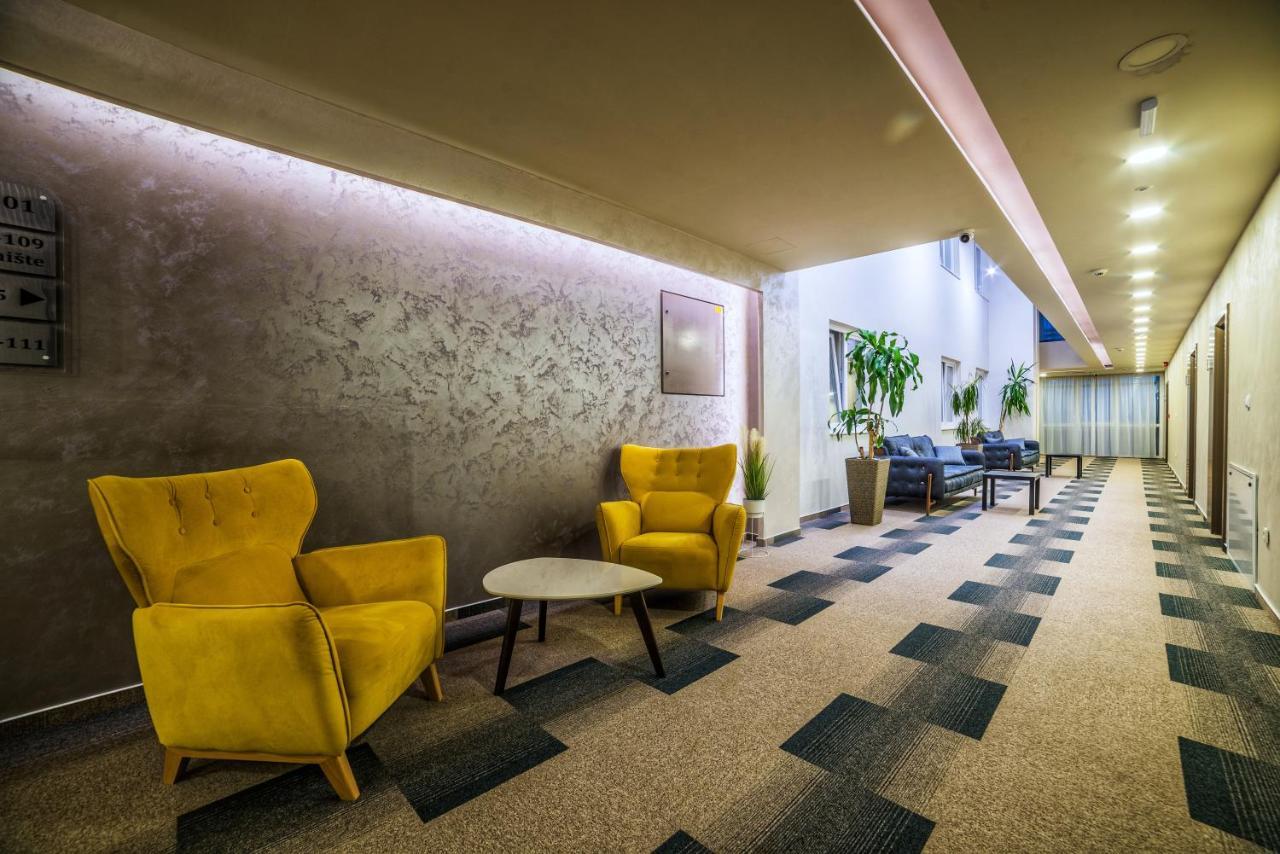 Hotel River Μπιέλινα Εξωτερικό φωτογραφία