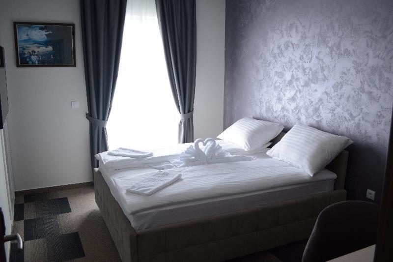 Hotel River Μπιέλινα Δωμάτιο φωτογραφία