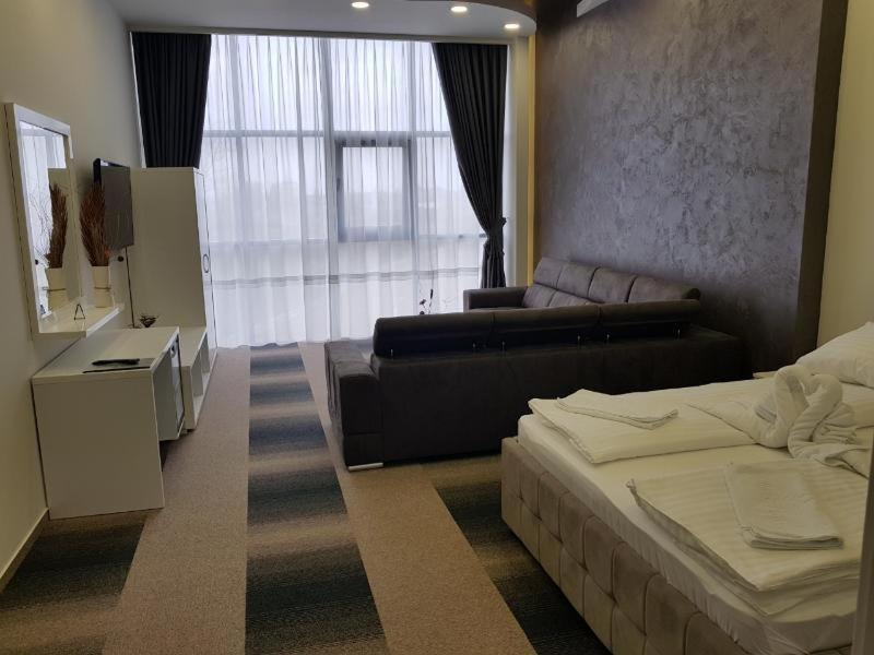 Hotel River Μπιέλινα Δωμάτιο φωτογραφία