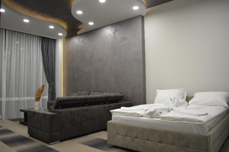 Hotel River Μπιέλινα Δωμάτιο φωτογραφία