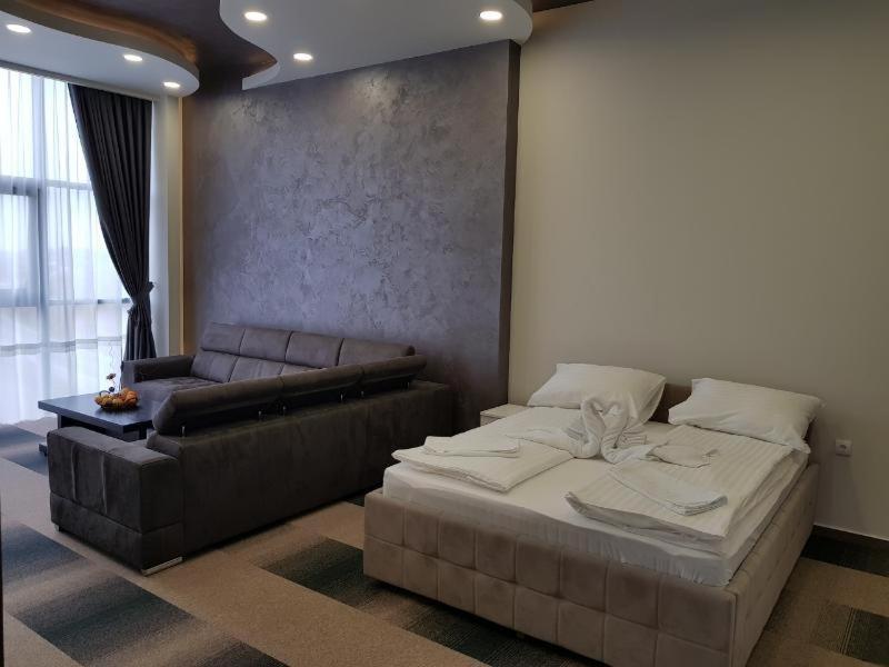Hotel River Μπιέλινα Δωμάτιο φωτογραφία